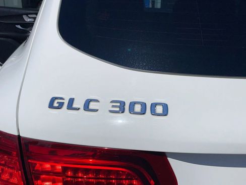 Used 2016 Mercedes-Benz GLC 300 4MATIC image 44