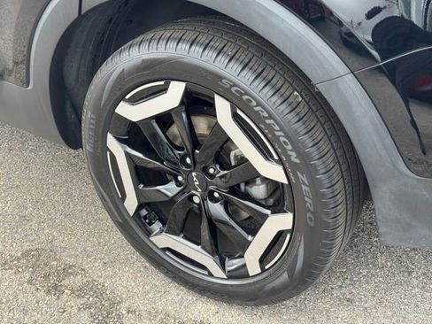 Used 2023 Kia Telluride S image 7