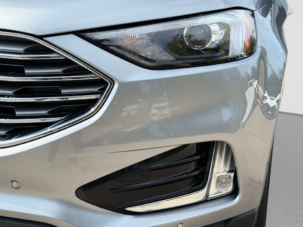 Used 2022 Ford Edge Titanium AWD/4WD image 11