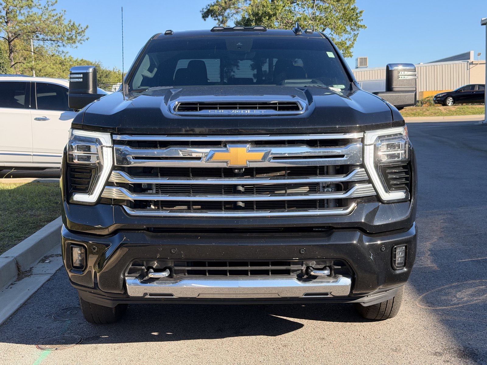 Used 2024 Chevrolet Silverado 3500 High Country w/ High Country Premium Package AWD/4WD image 6