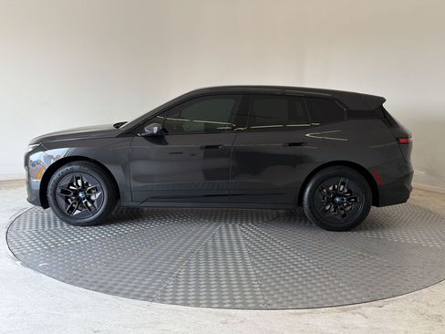 Used 2024 BMW iX xDrive50 w/ Convenience Package AWD/4WD image 2