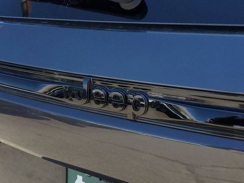 New 2026 Jeep Grand Cherokee Limited AWD/4WD image 7