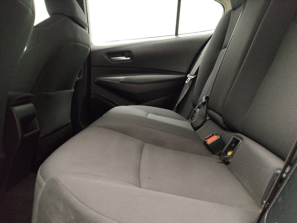 Used 2021 Toyota Corolla LE FWD image 18