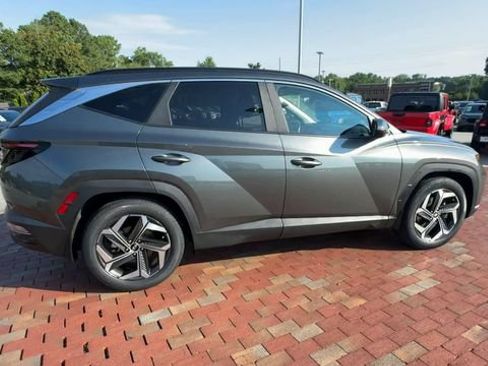 Used 2022 Hyundai Tucson SEL w/ Convenience Package FWD image 3