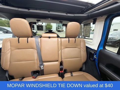 Used 2022 Jeep Wrangler Unlimited Rubicon 4xe w/ Steel Bumper Group AWD/4WD image 18