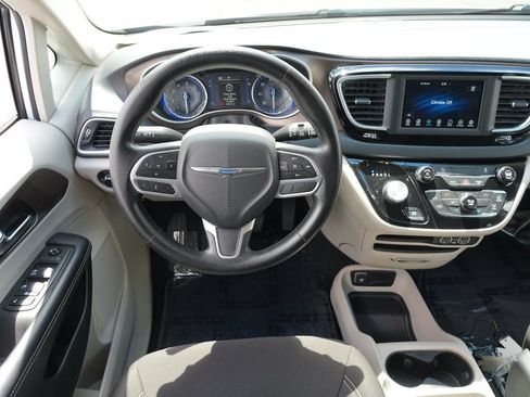 Used 2021 Chrysler Voyager LX FWD image 19