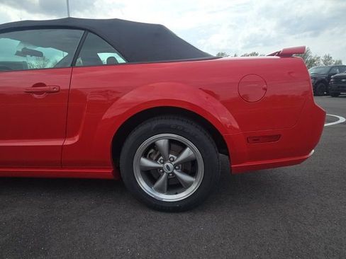 Used 2006 Ford Mustang GT image 17