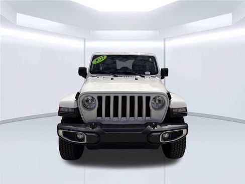 Used 2022 Jeep Wrangler Unlimited Sahara w/ Cold Weather Group AWD/4WD image 2
