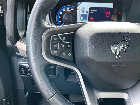 Certified 2024 Ford Bronco Wildtrak AWD/4WD image 18