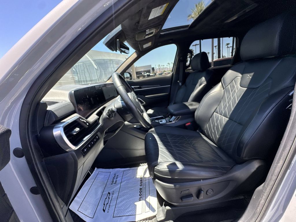 Used 2025 Kia Telluride SX Prestige X-Pro AWD/4WD image 10