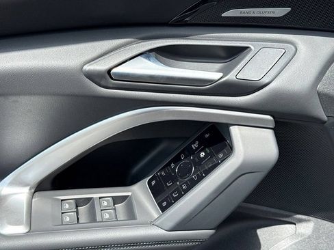 Certified 2025 Audi Q5 Premium w/ Premium Plus AWD/4WD image 17