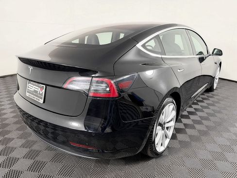 Used 2018 Tesla Model 3 Long Range RWD image 8