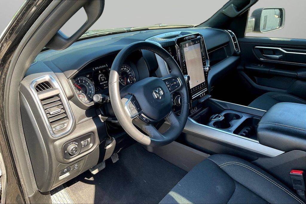 Used 2025 RAM 1500 Big Horn AWD/4WD image 18
