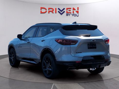 Used 2024 Chevrolet Blazer RS w/ Driver Confidence II Package FWD image 3