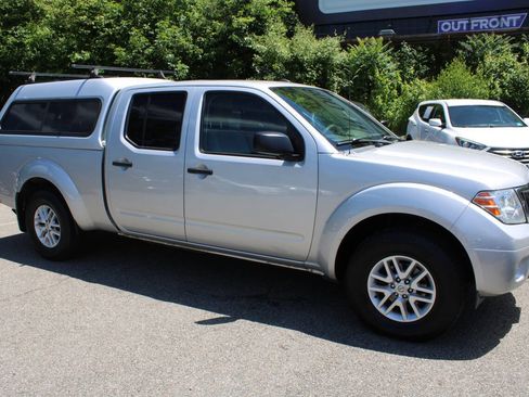 Used 2014 Nissan Frontier SV w/ SV Value Truck Package AWD/4WD image 5