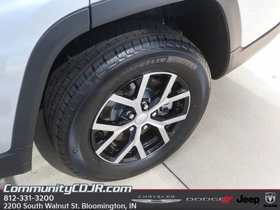 New 2025 Jeep Grand Cherokee L Limited w/ Luxury Tech Group II