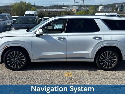 Used 2024 Hyundai Palisade Calligraphy AWD/4WD image 3