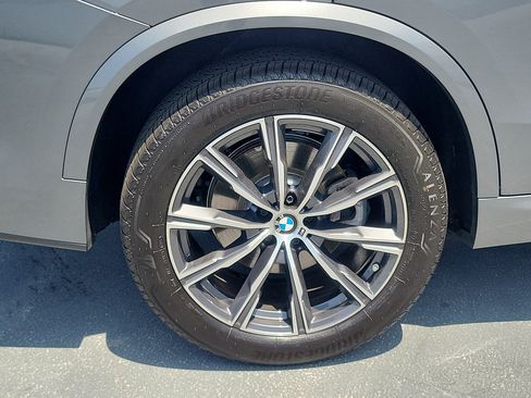 Used 2026 BMW X5 sDrive40i w/ M Sport Package RWD image 6