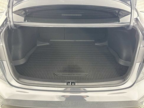 Used 2024 Toyota Corolla LE image 23