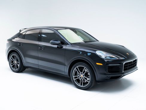 Used 2022 Porsche Cayenne S Platinum image 7