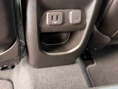 Used 2022 Chevrolet Colorado Z71 image 8