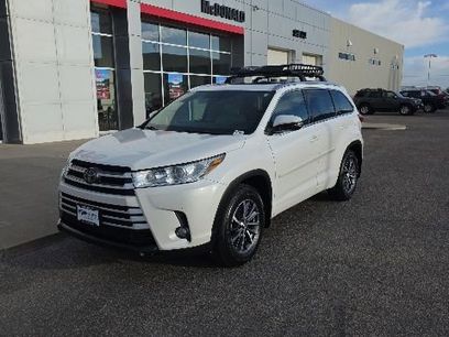 Used 2017 Toyota Highlander XLE