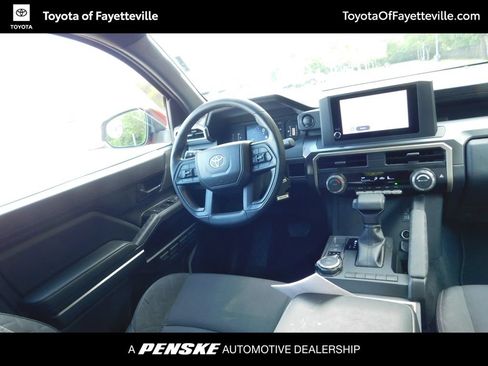 Used 2025 Toyota Tacoma SR5 AWD/4WD image 6