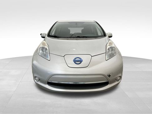 Used 2015 Nissan Leaf SV FWD image 9