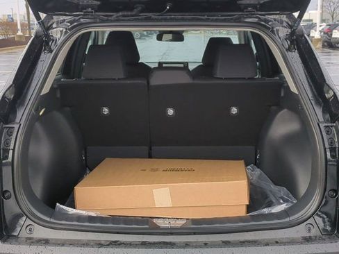 Used 2026 Toyota Corolla Cross LE image 15