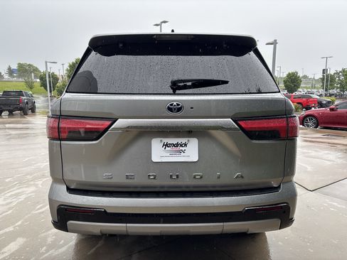 Used 2024 Toyota Sequoia Capstone AWD/4WD image 8