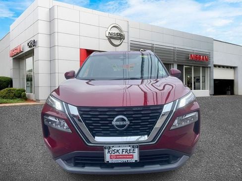 Used 2023 Nissan Rogue SV w/ SV Premium B Package AWD/4WD image 2