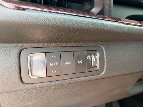 Used 2024 Chevrolet Traverse RS w/ LPO, Floor Liner Package AWD/4WD image 24