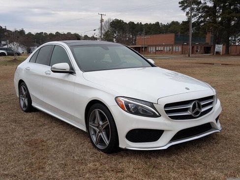 Used 2018 Mercedes-Benz C 300 4MATIC Sedan image 1