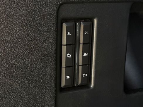 Used 2021 Ford Expedition Max Limited RWD image 29