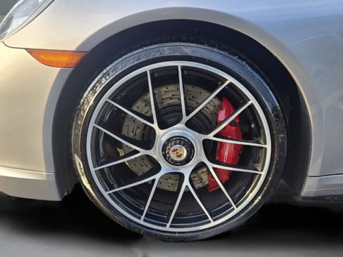 Used 2019 Porsche 911 Turbo image 6