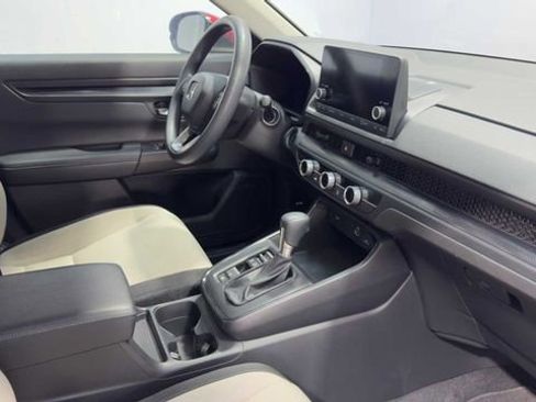 Used 2023 Honda CR-V LX image 11