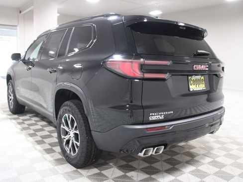 New 2026 GMC Acadia AT4 w/ Luxury Package AWD/4WD image 10