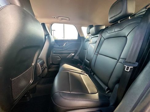 Used 2024 Lincoln Corsair FWD image 4