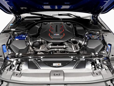 Used 2025 BMW M5 w/ Carbon Package image 77