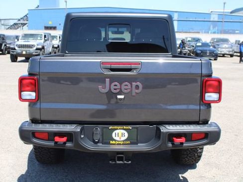 Used 2022 Jeep Gladiator Rubicon AWD/4WD image 5