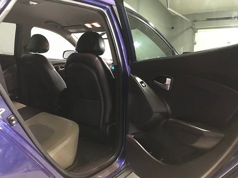 Used 2011 Hyundai Tucson GLS image 18