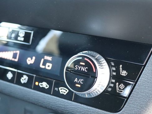 New 2026 Mitsubishi Outlander SEL Black Edition AWD/4WD image 6