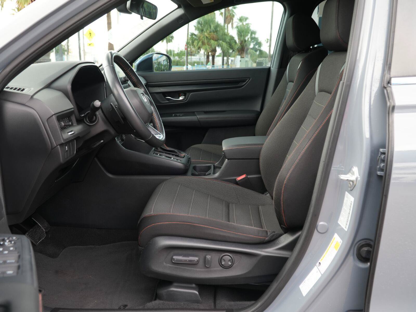 Used 2023 Honda CR-V Sport image 8