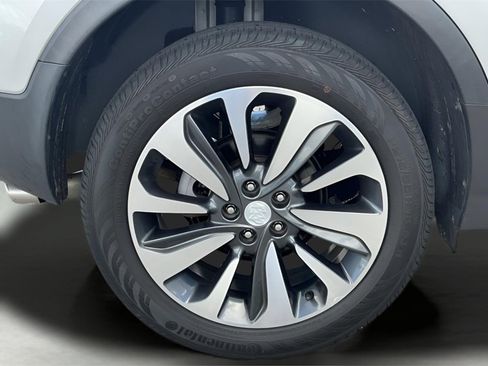 Used 2021 Buick Encore Preferred w/ Safety Package image 17