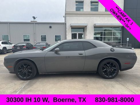 Used 2019 Dodge Challenger SXT w/ Blacktop Package image 1