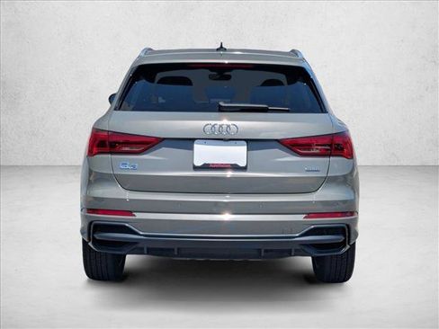 Used 2020 Audi Q3 2.0T Premium w/ Convenience Package AWD/4WD image 7