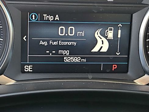 Used 2024 GMC Terrain SLE AWD/4WD image 19