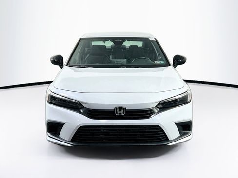 Used 2022 Honda Civic Sport image 2