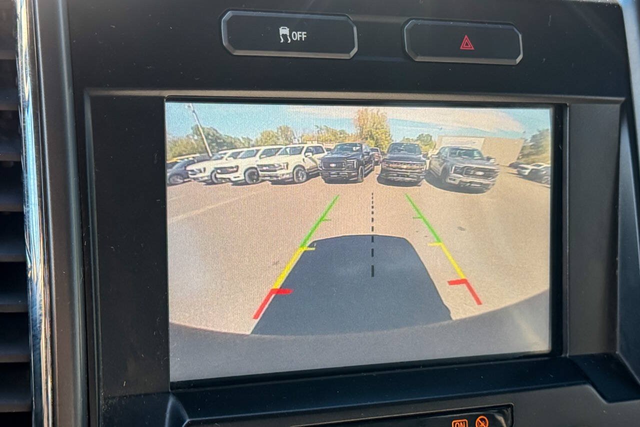 Used 2017 Ford F350 XLT AWD/4WD image 27