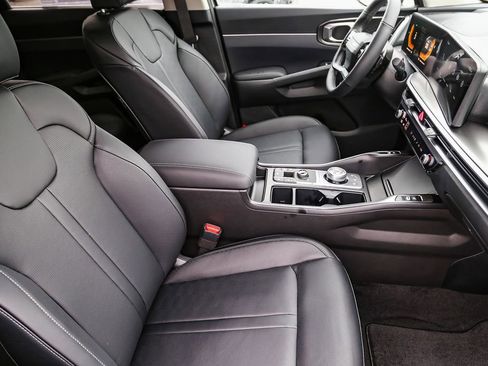 Certified 2026 Kia Sorento EX AWD/4WD image 15